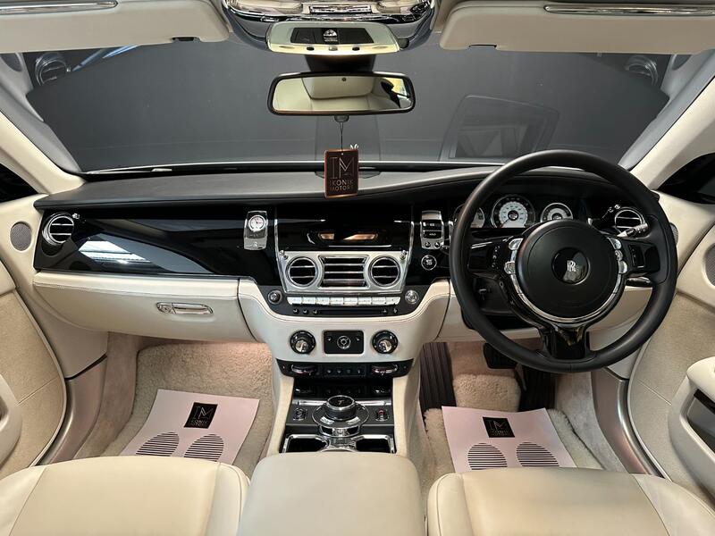 ROLLS-ROYCE WRAITH