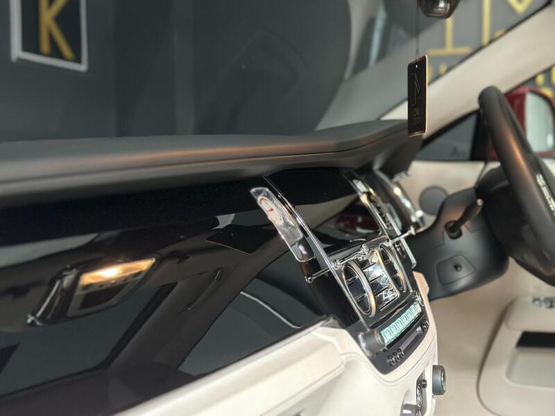 ROLLS-ROYCE WRAITH