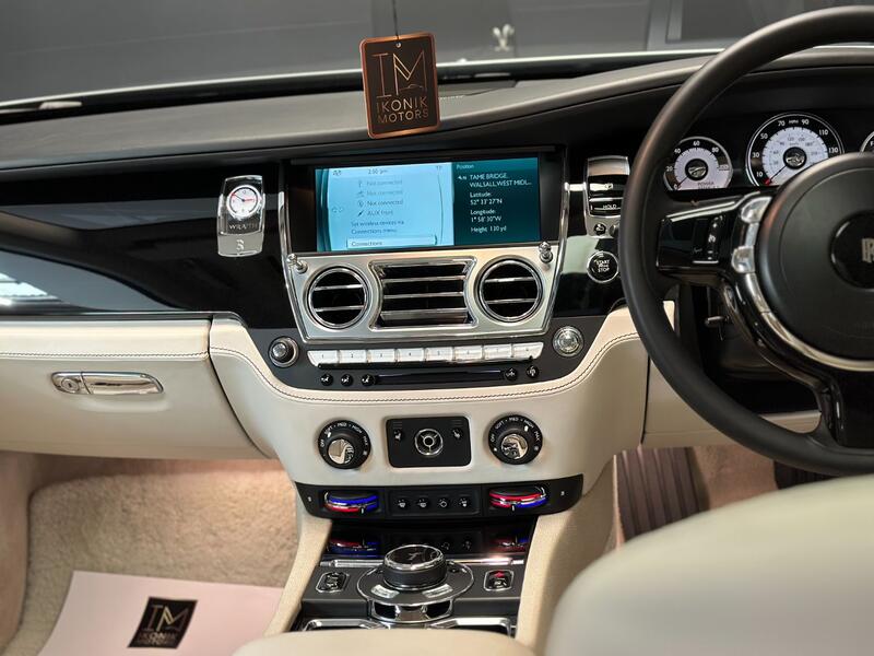 ROLLS-ROYCE WRAITH