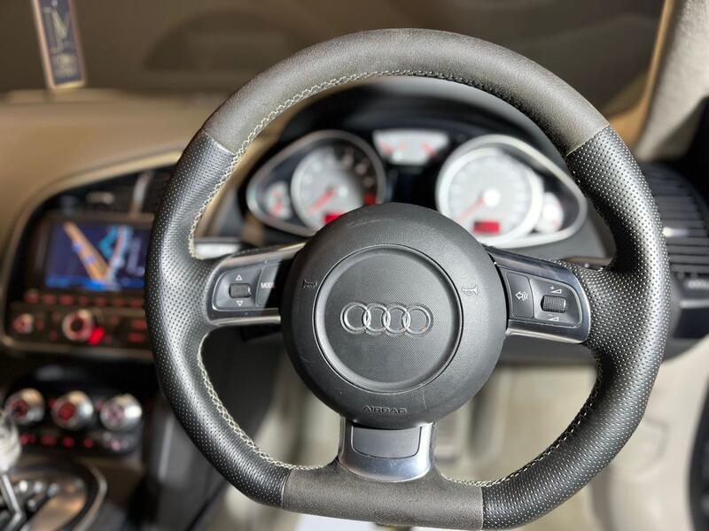 AUDI R8