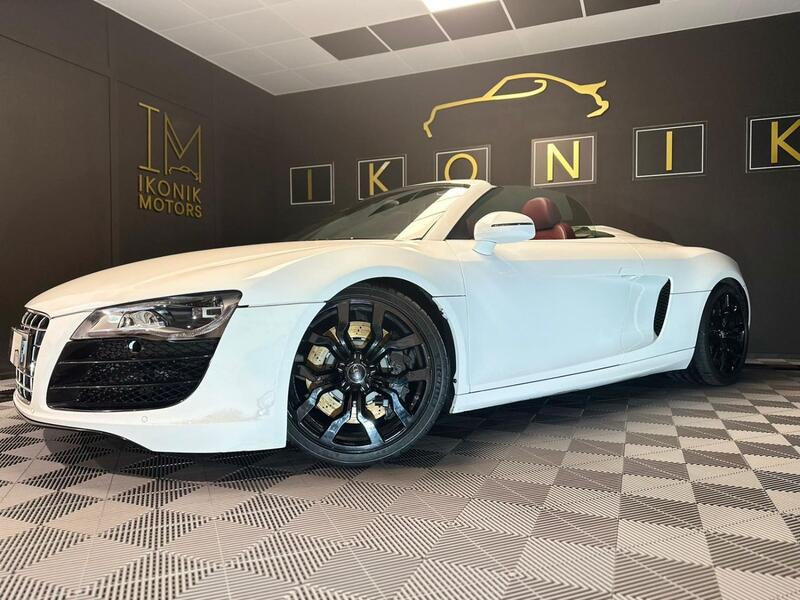 AUDI R8