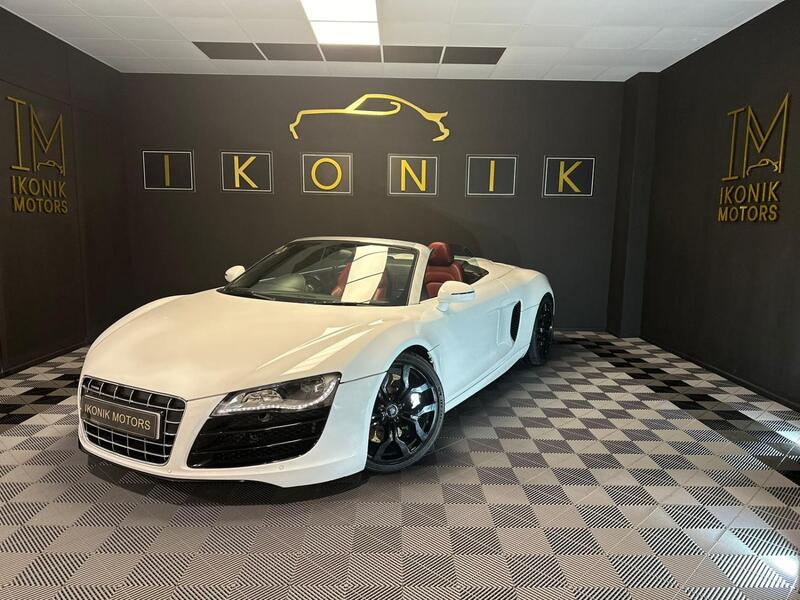 AUDI R8