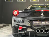 FERRARI 458