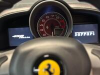 FERRARI 458