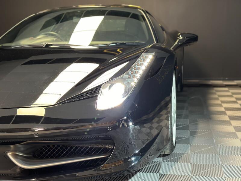 FERRARI 458
