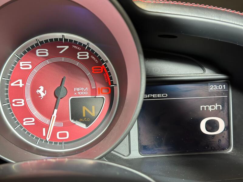 FERRARI 458