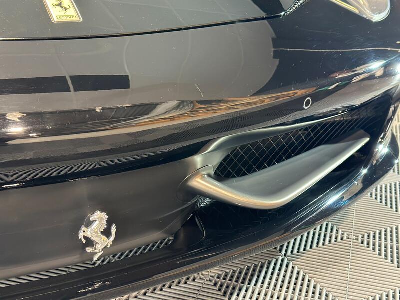 FERRARI 458