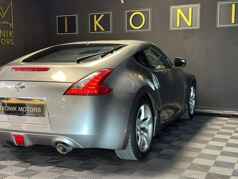 NISSAN 370Z