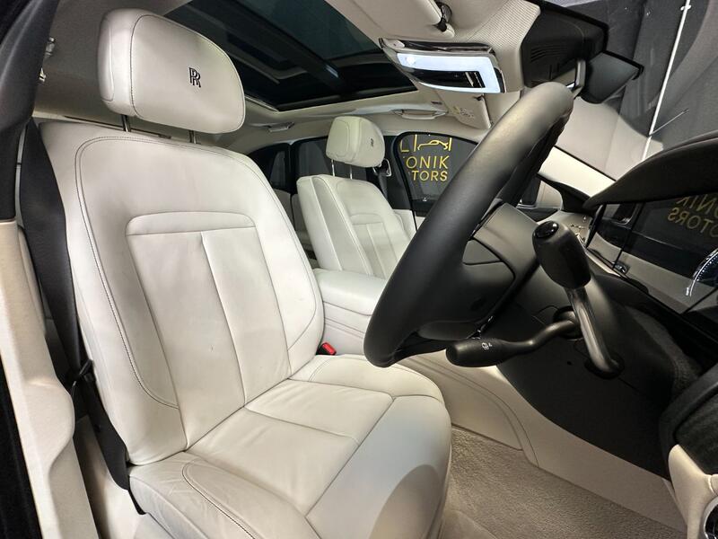 ROLLS-ROYCE GHOST