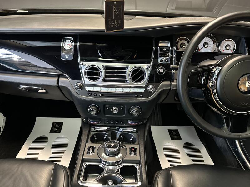 ROLLS-ROYCE WRAITH