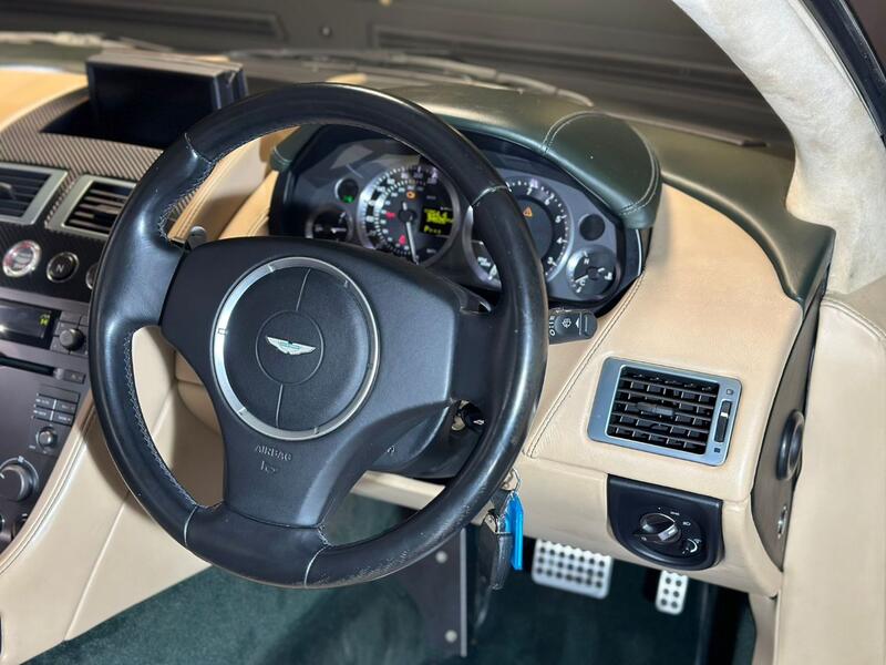 ASTON MARTIN DB9
