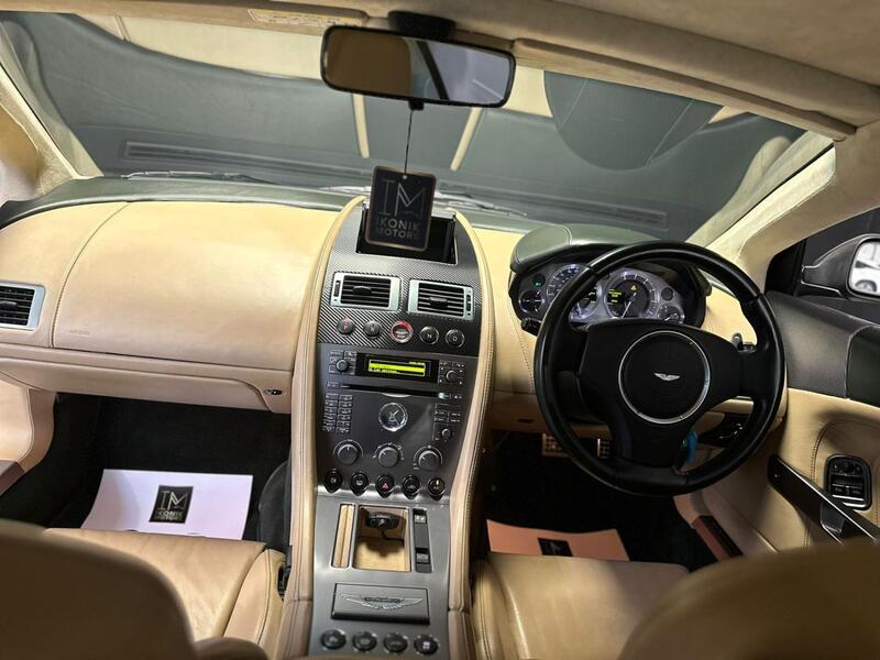 ASTON MARTIN DB9