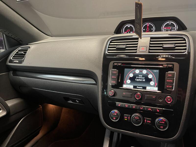 VOLKSWAGEN SCIROCCO