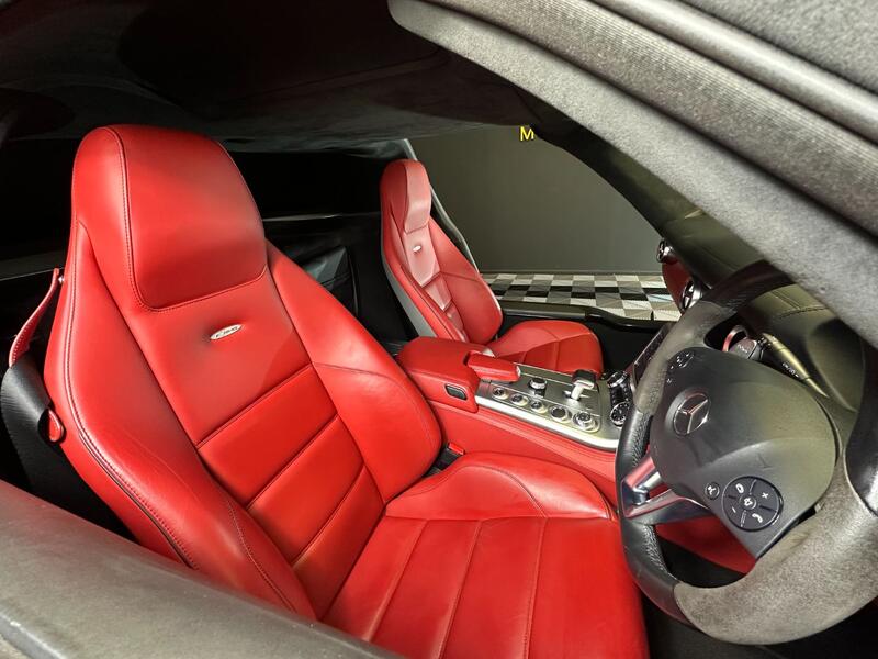 MERCEDES-BENZ SLS