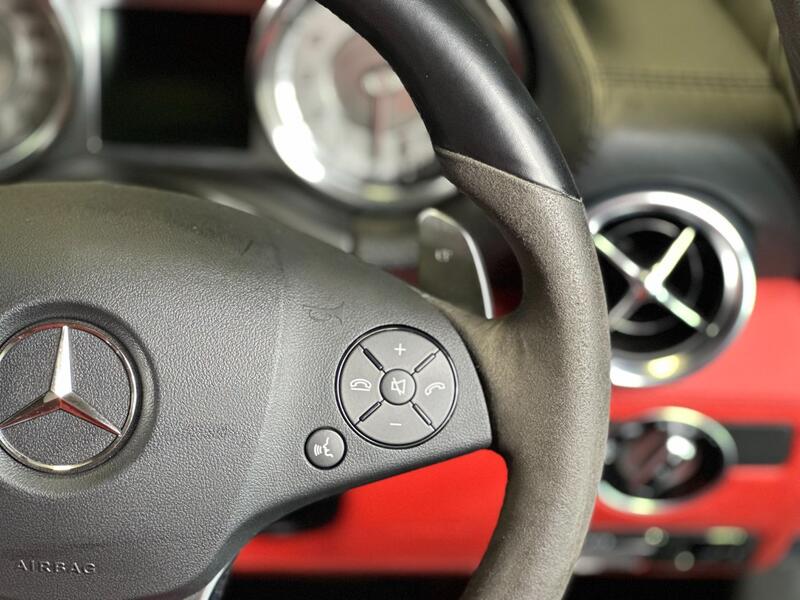 MERCEDES-BENZ SLS