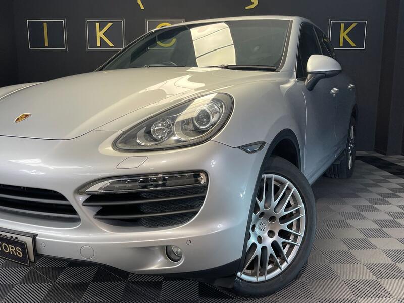PORSCHE CAYENNE