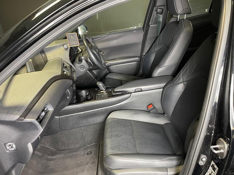 LEXUS UX 250H