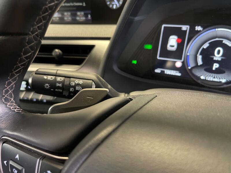 LEXUS UX 250H