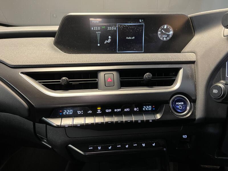 LEXUS UX 250H