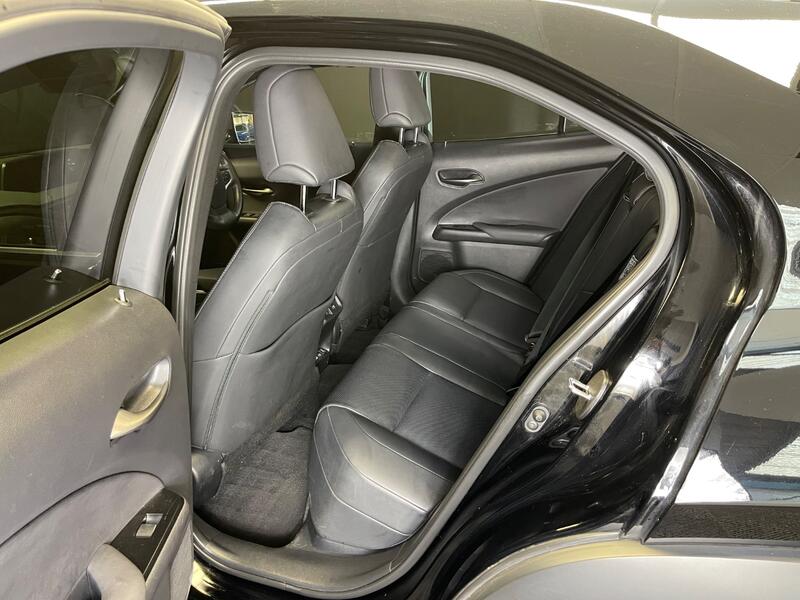 LEXUS UX 250H