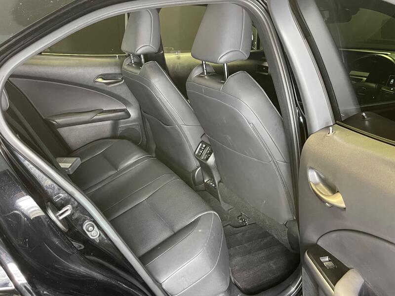 LEXUS UX 250H
