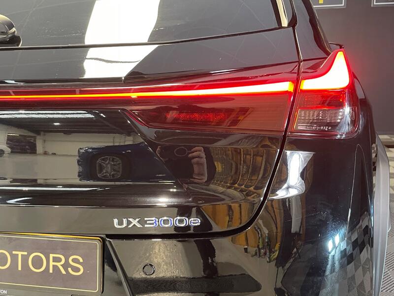 LEXUS UX 250H