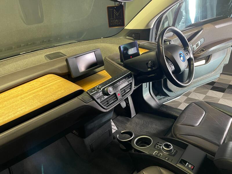 BMW I3