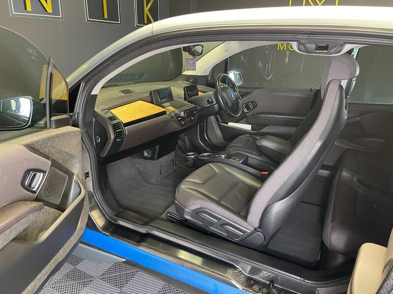 BMW I3