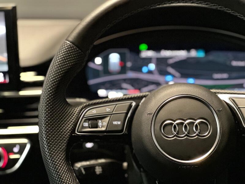 AUDI A4 AVANT