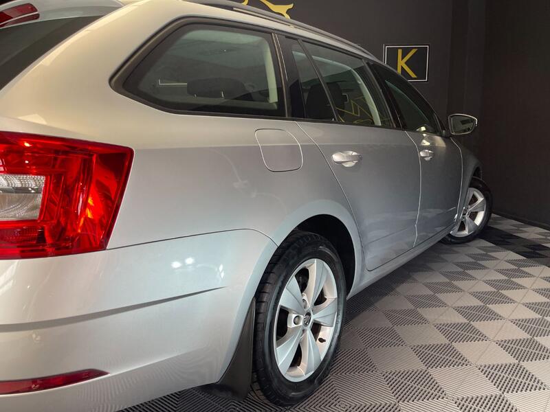 SKODA OCTAVIA