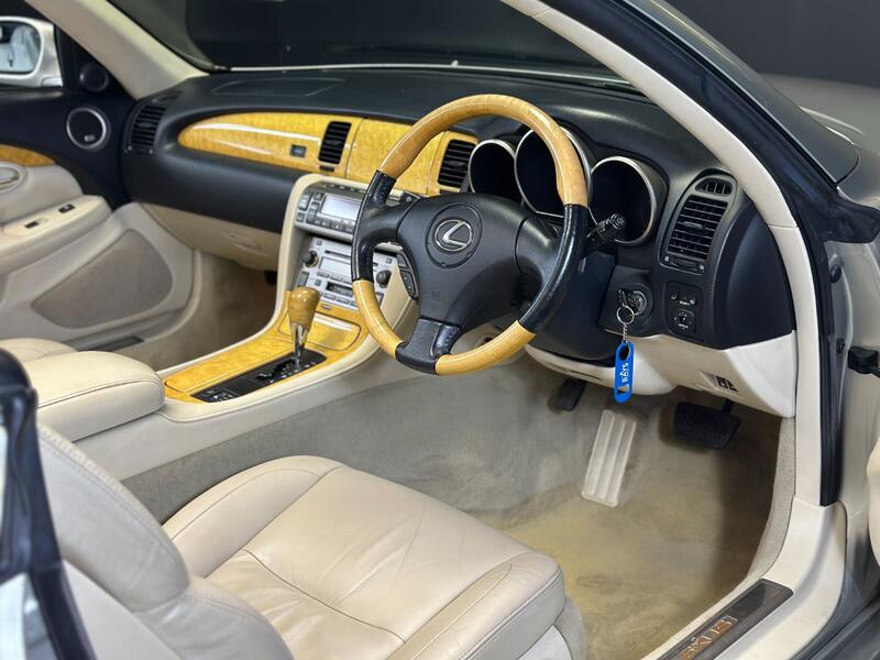 LEXUS SC 430