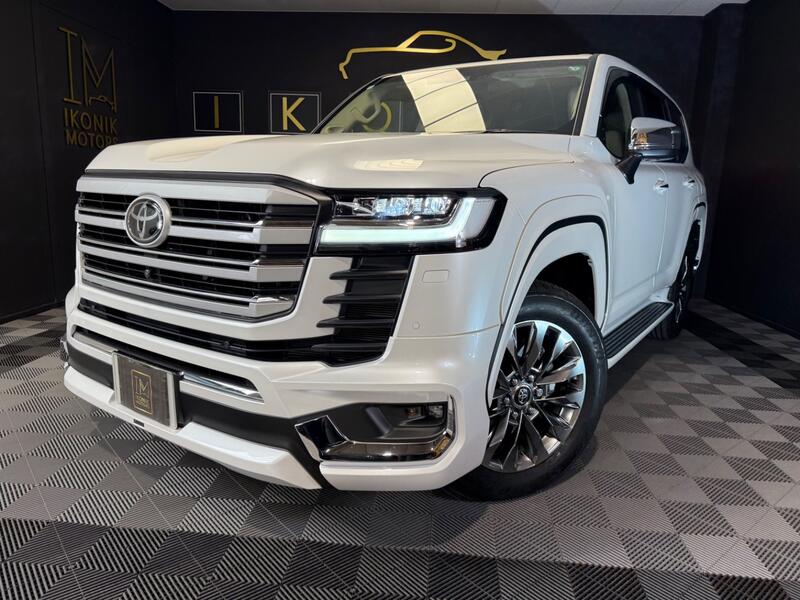 TOYOTA LAND CRUISER